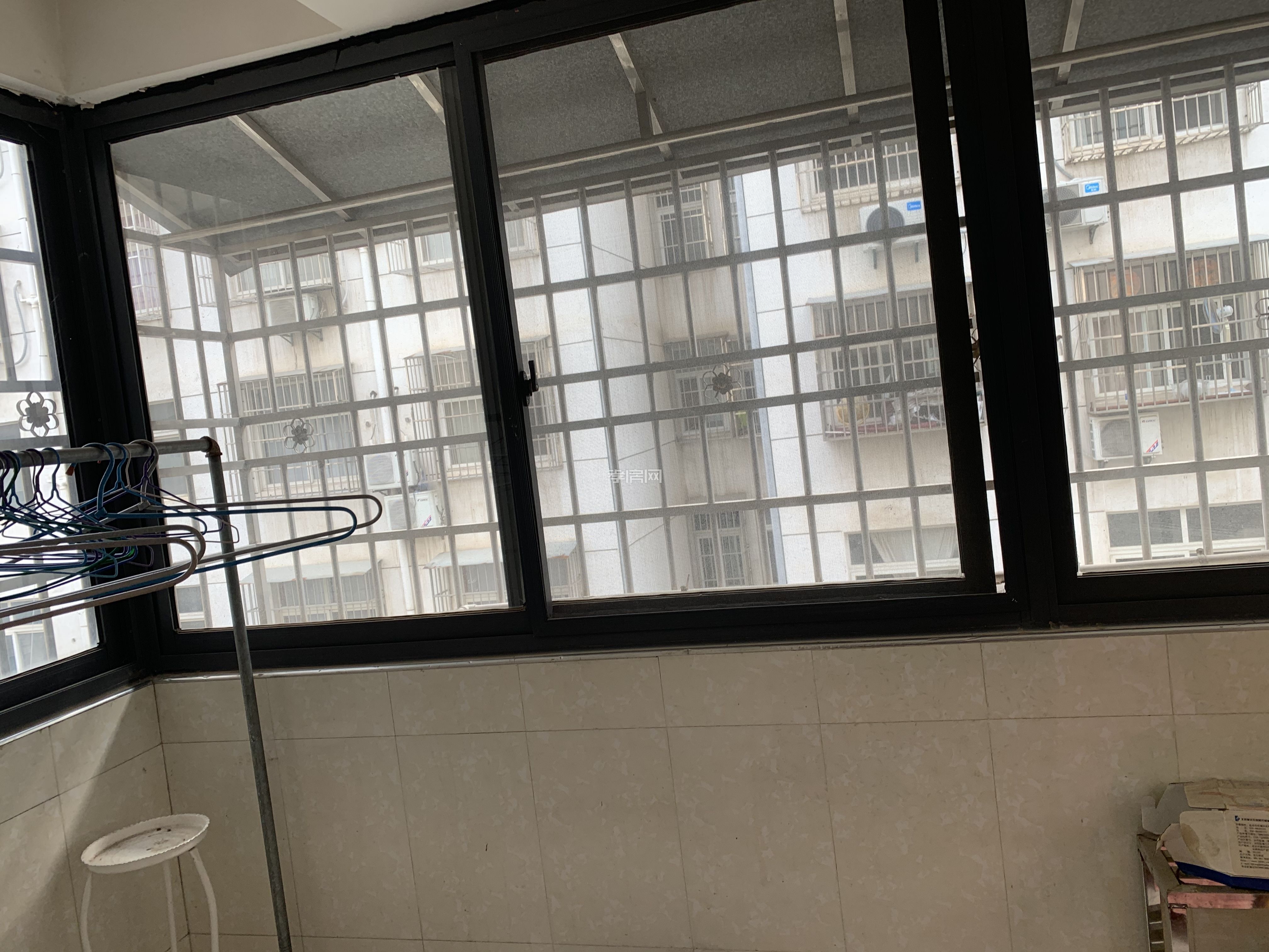 體育東路肖家小灣大4房出租