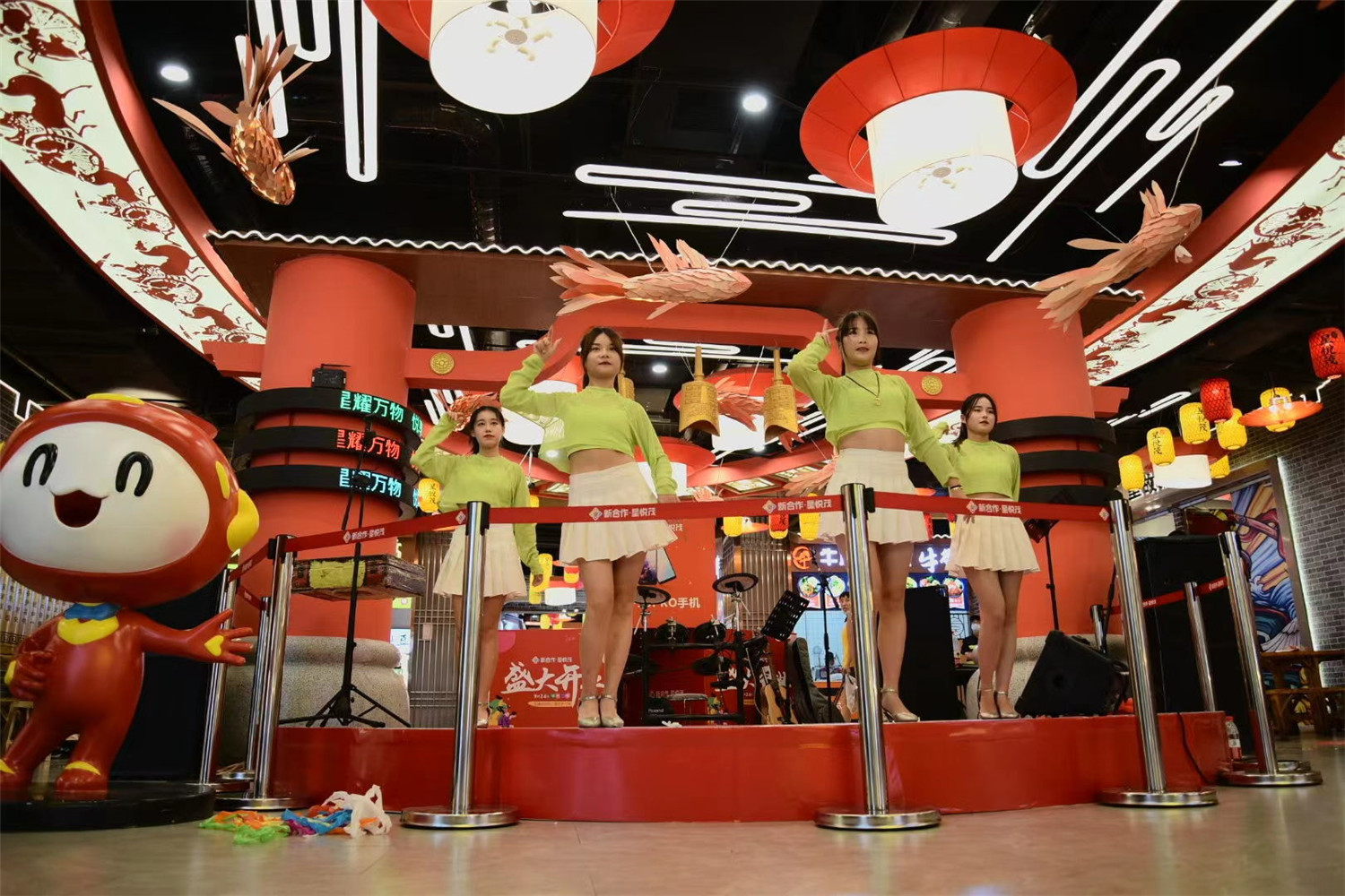 新合作·星悅茂二期開街現(xiàn)場