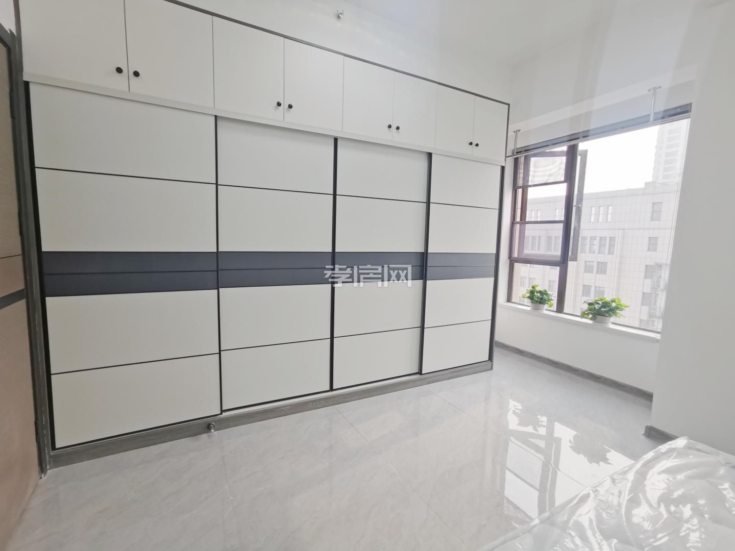 吾悅廣場紅星美凱龍旁周邊市政府一醫(yī)院圖書館公園城市中央廣場譽(yù)峰