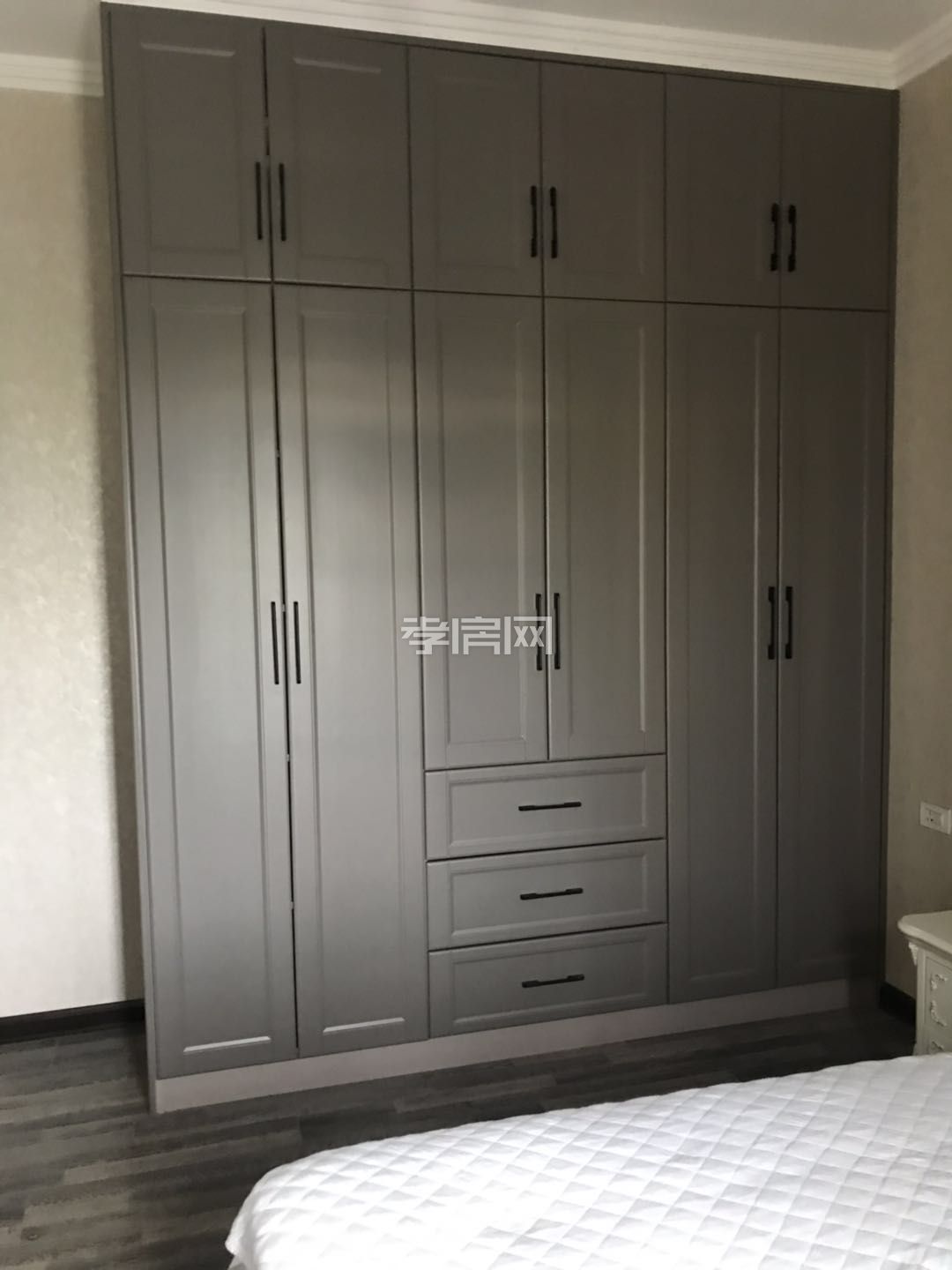 乾坤陽光，好樓層，97平精裝兩房，你會(huì)喜歡