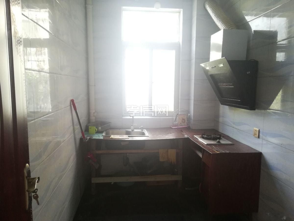 金一華府二期周邊配套完善，精裝有鑰匙帶您看