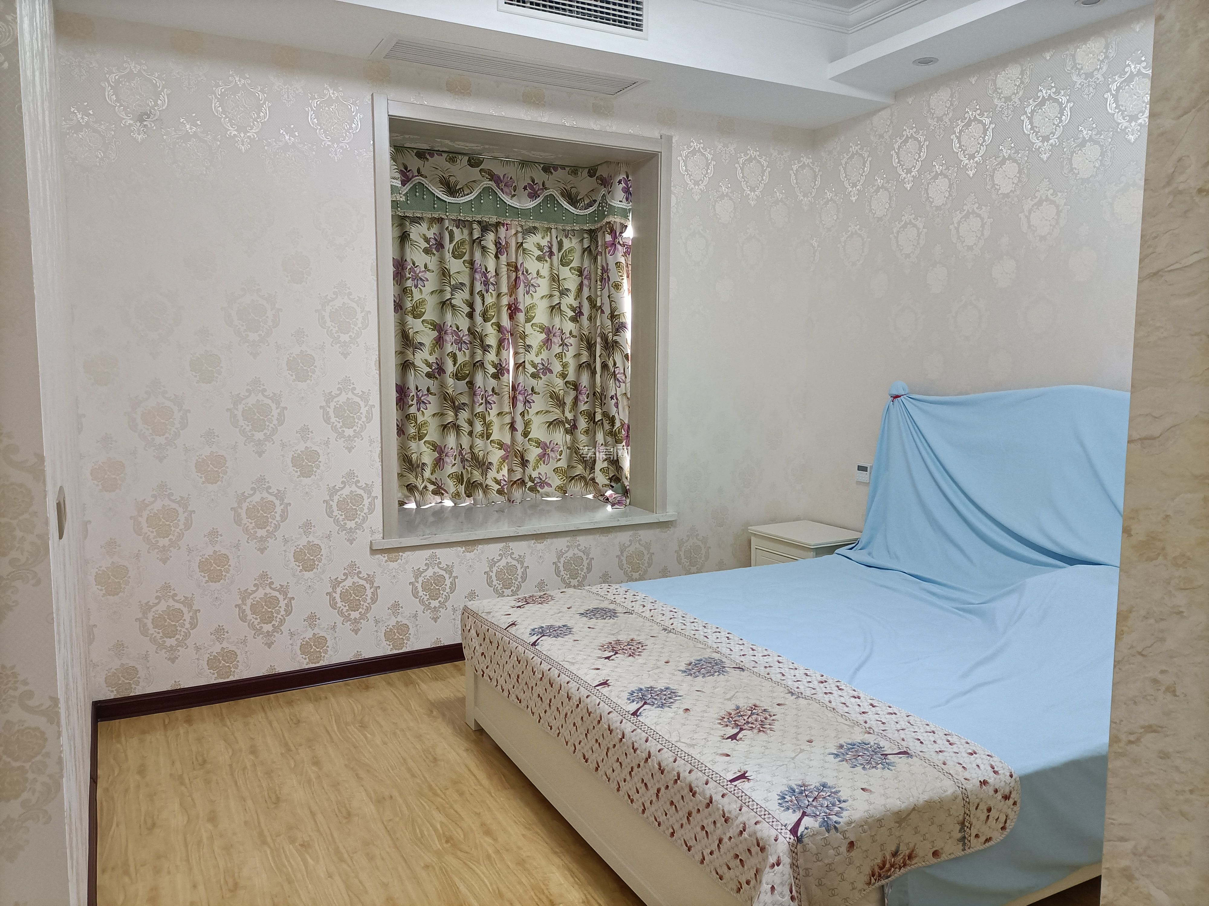 萬(wàn)達(dá)商圈，民邦槐蔭東岸，精裝修，黃香路 