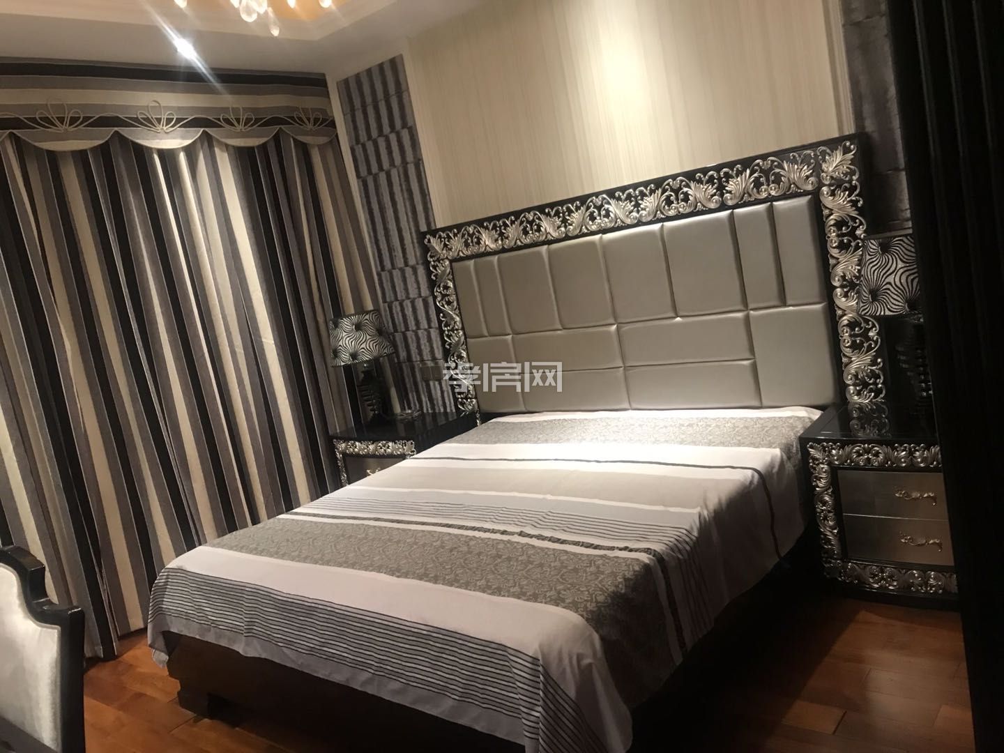 乾坤豪府268平米滿五 大面積中間樓層 裝修房急售