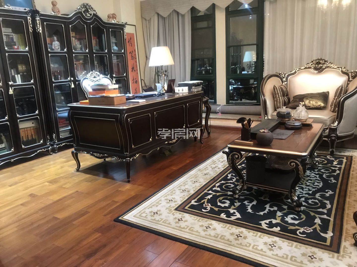 乾坤豪府268平米滿五 大面積中間樓層 裝修房急售