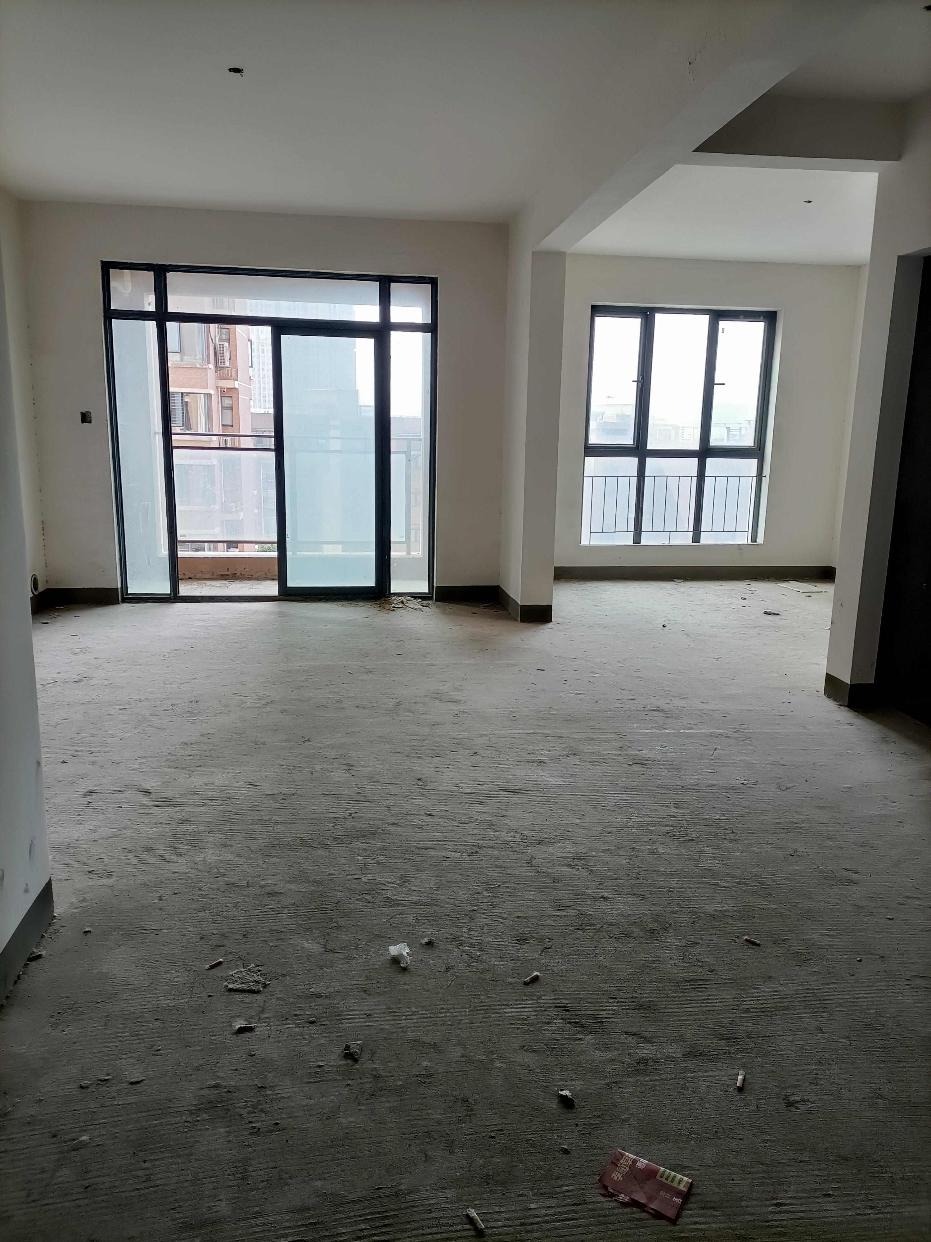 中建國際花園，公園旁，萬達商圈雙 