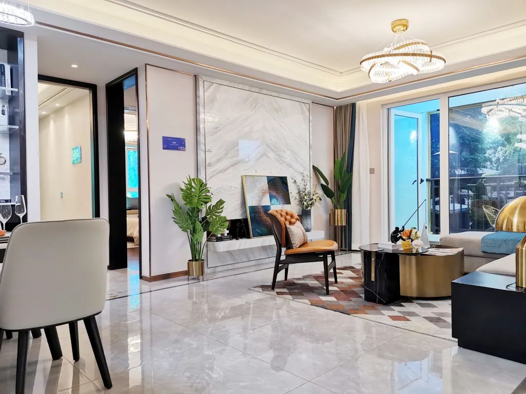 當(dāng)代拾光里