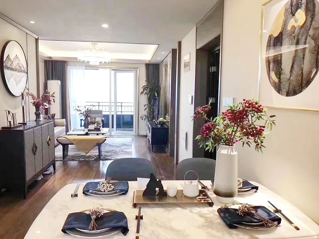 當(dāng)代拾光里