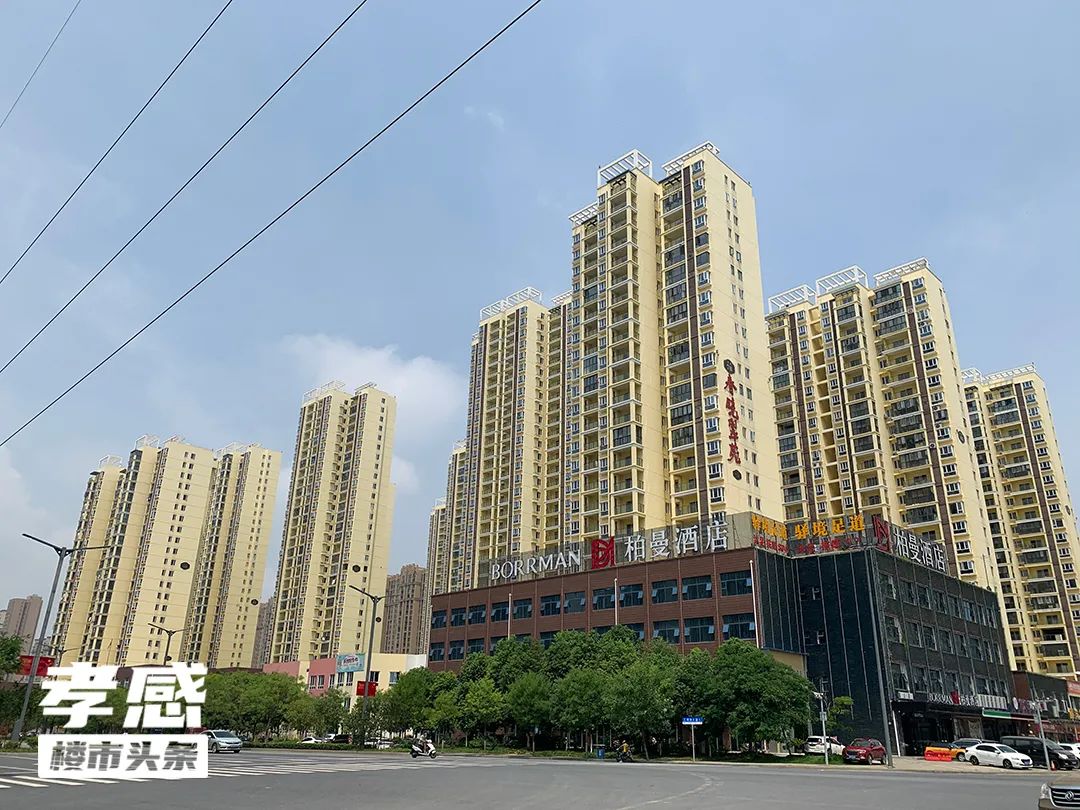 驚訝!孝感這2個小區(qū)只隔一條街,二手房價竟相差約3000元/㎡！