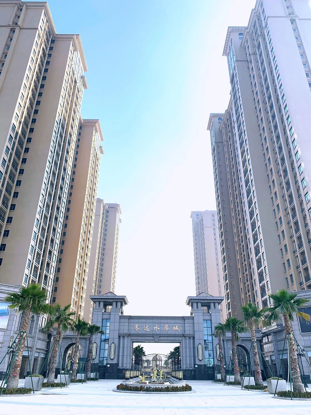 孝感 樓市 小區(qū) 大門