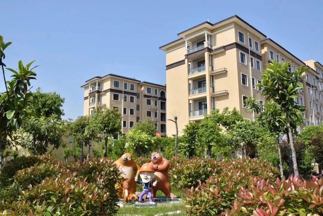 六大區(qū)域天花板