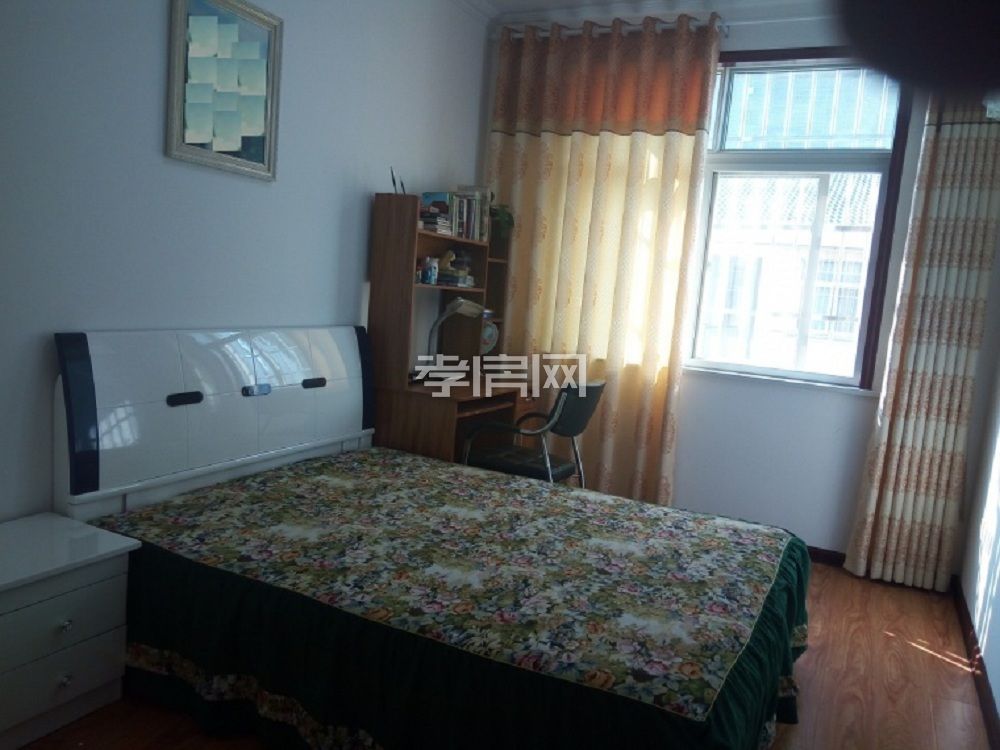 北京一路鳳凰雅苑小區(qū)鄰校商品房（滿五weiyi）