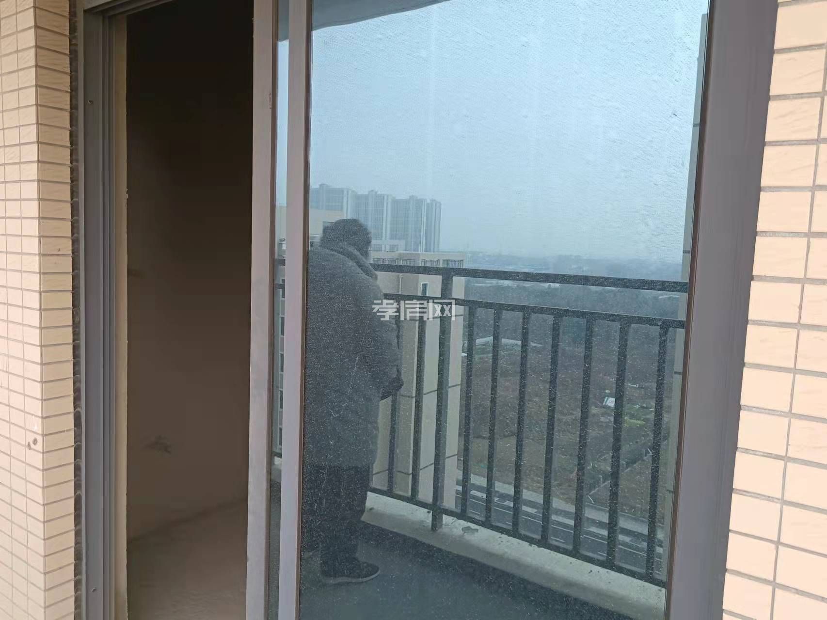 澴川公園旁125平毛坯房