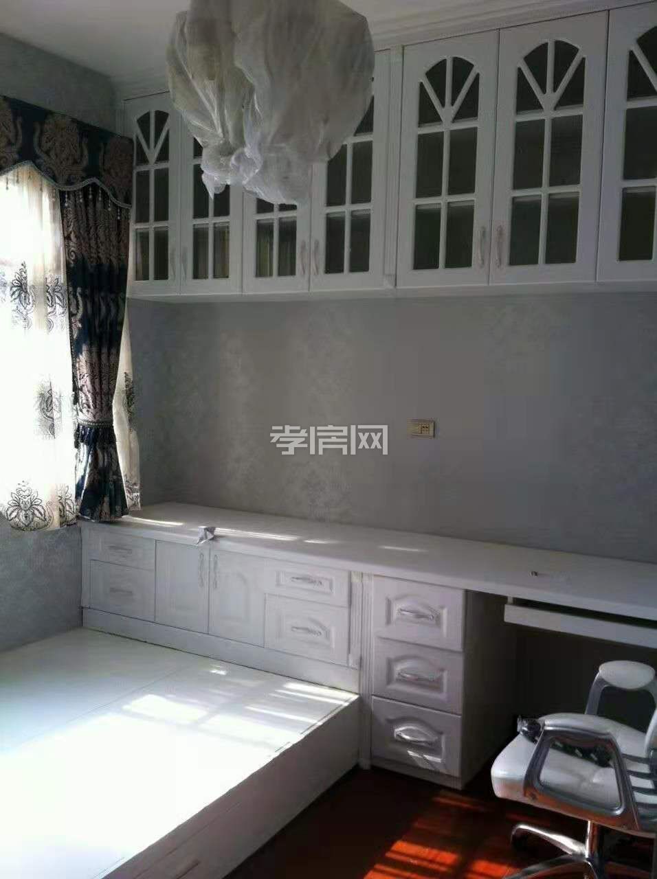 西湖明珠(孝南)2室2廳2衛(wèi)帶閣樓高性價比價格可談好帶閣樓