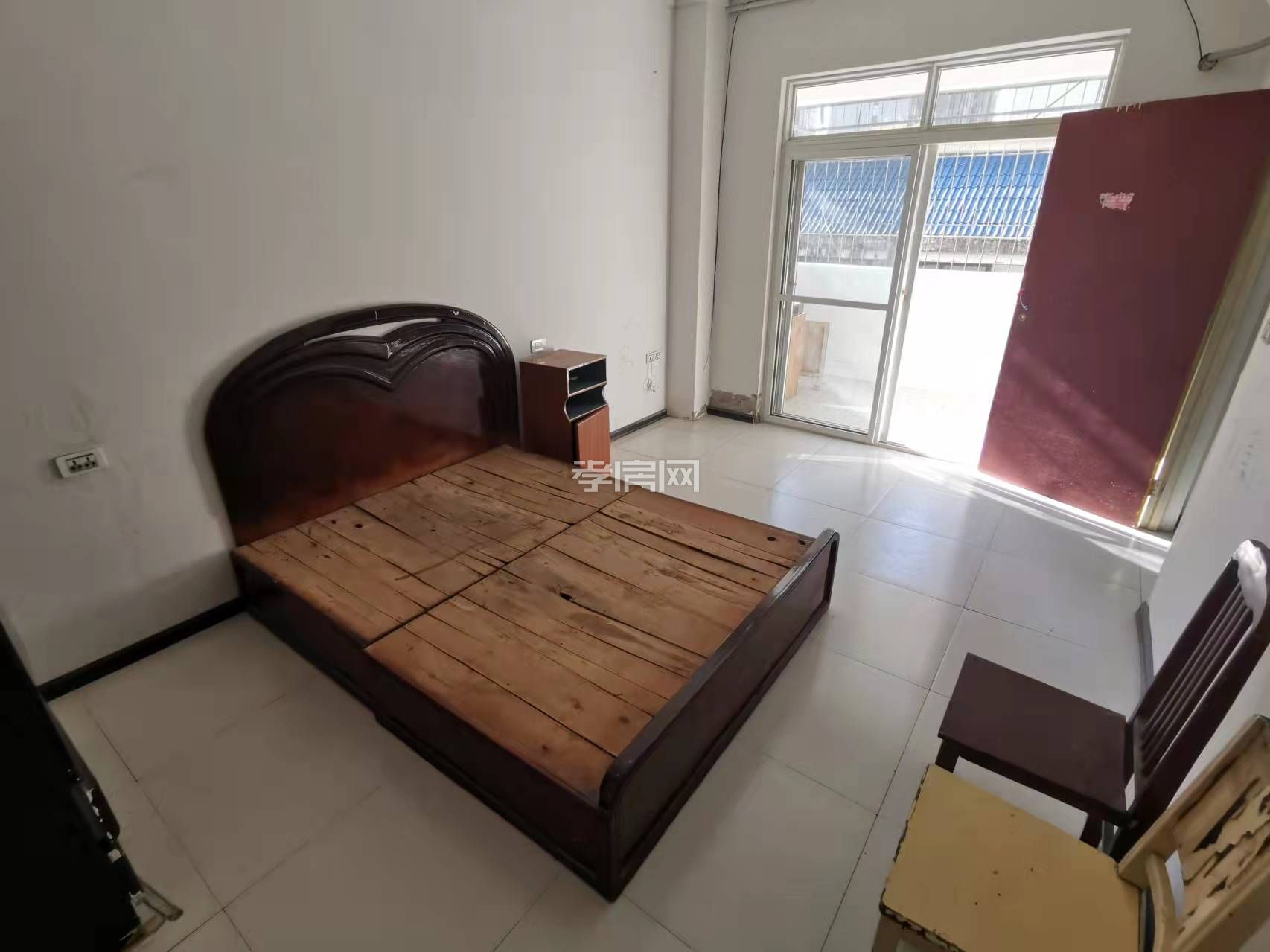 槐蔭大道星火街星火社區(qū)兩室兩廳出售