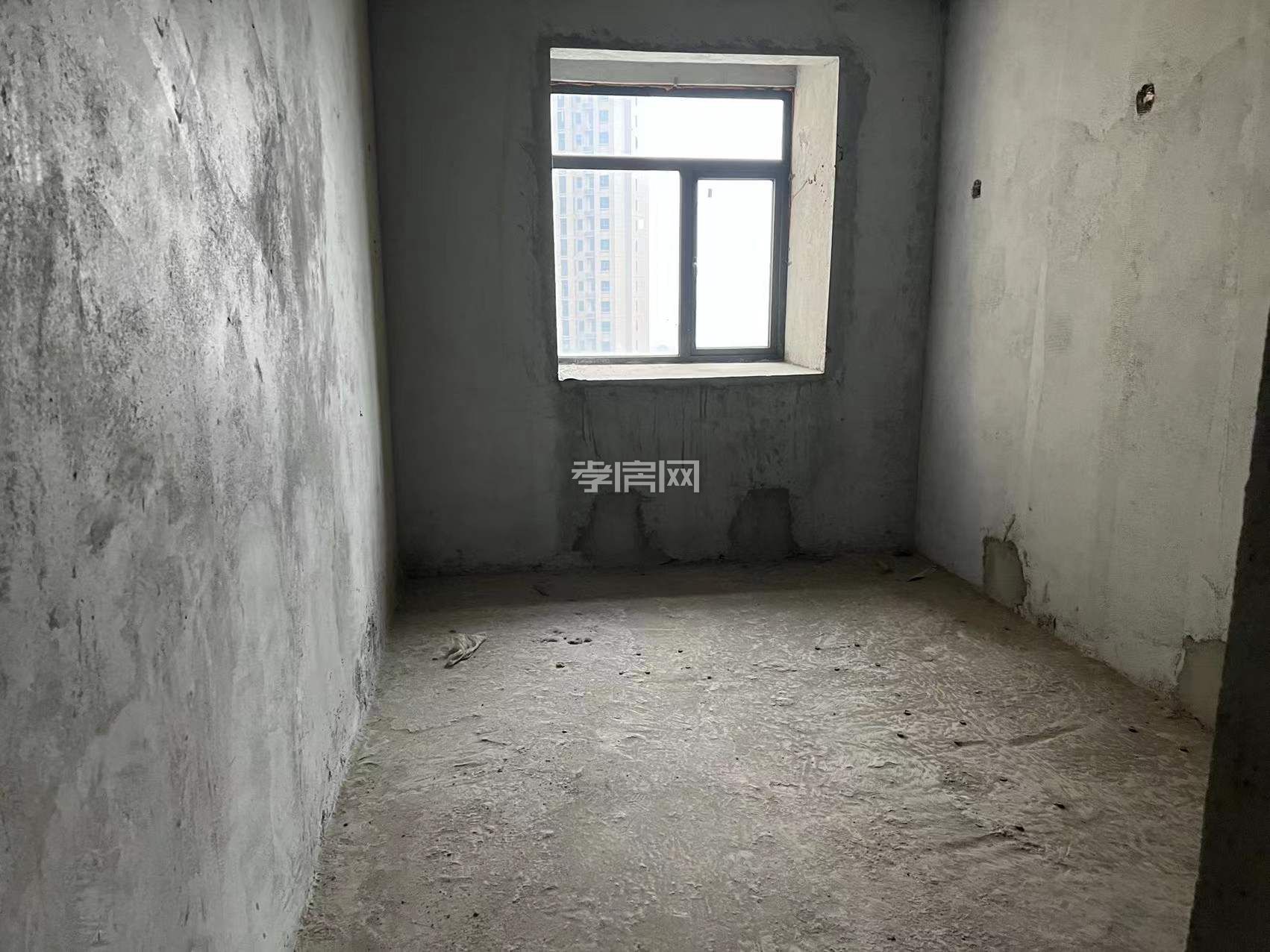 出售城南 區(qū)15樓118平毛坯房，3室2廳2衛(wèi)2陽臺，視野開闊，環(huán)境優(yōu)美