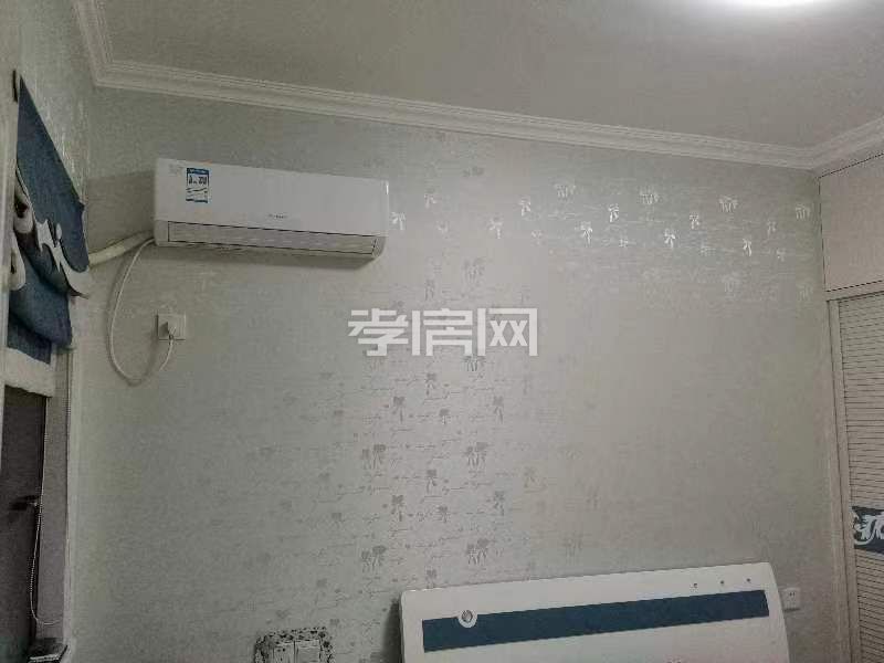 黃香對(duì)面中都巴黎城一期中間好樓層位置