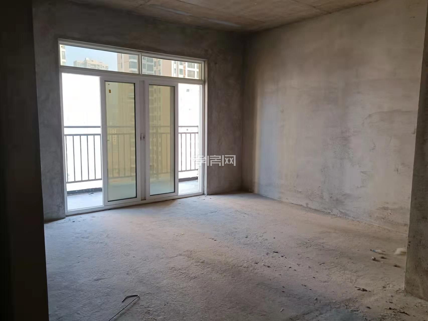 環(huán)川公園旁123平毛坯房