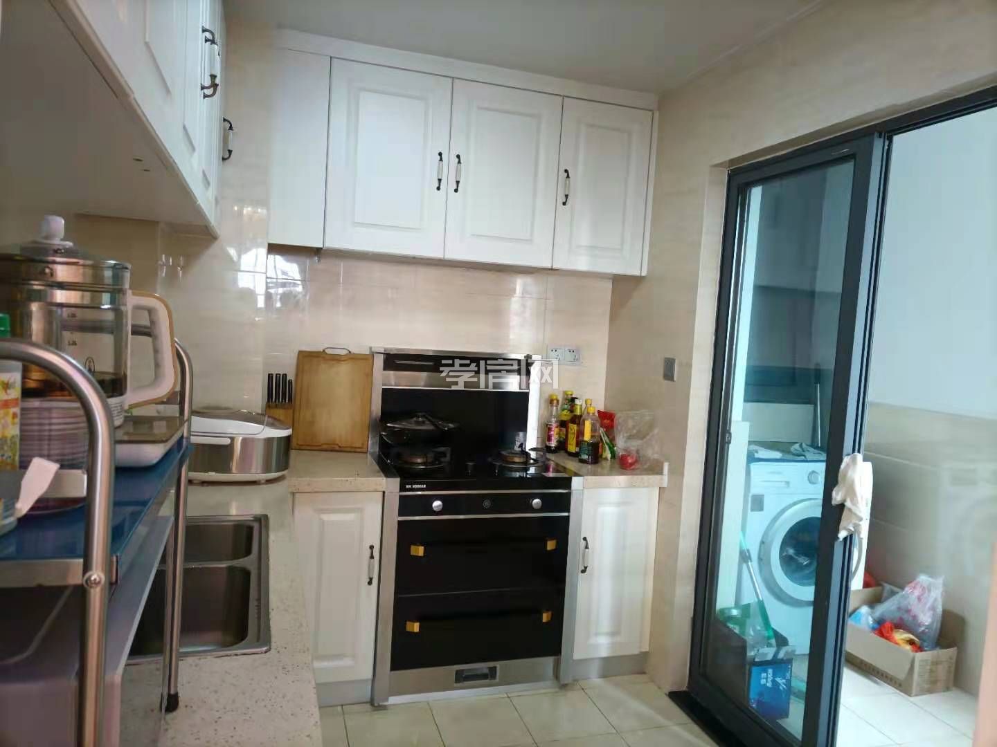 萬達星河天街精裝三房中間樓層