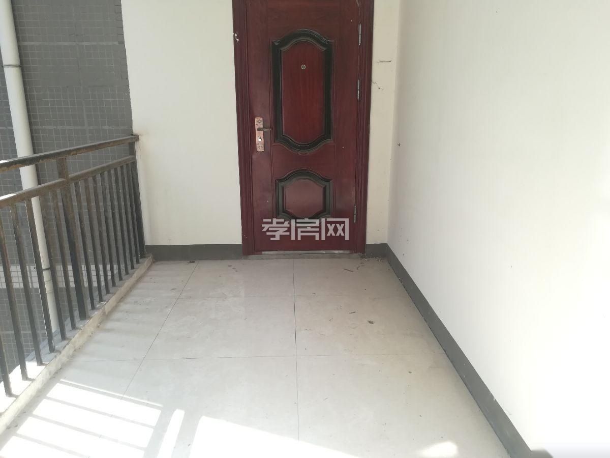 金一華府二期周邊配套完善，精裝有鑰匙帶您看