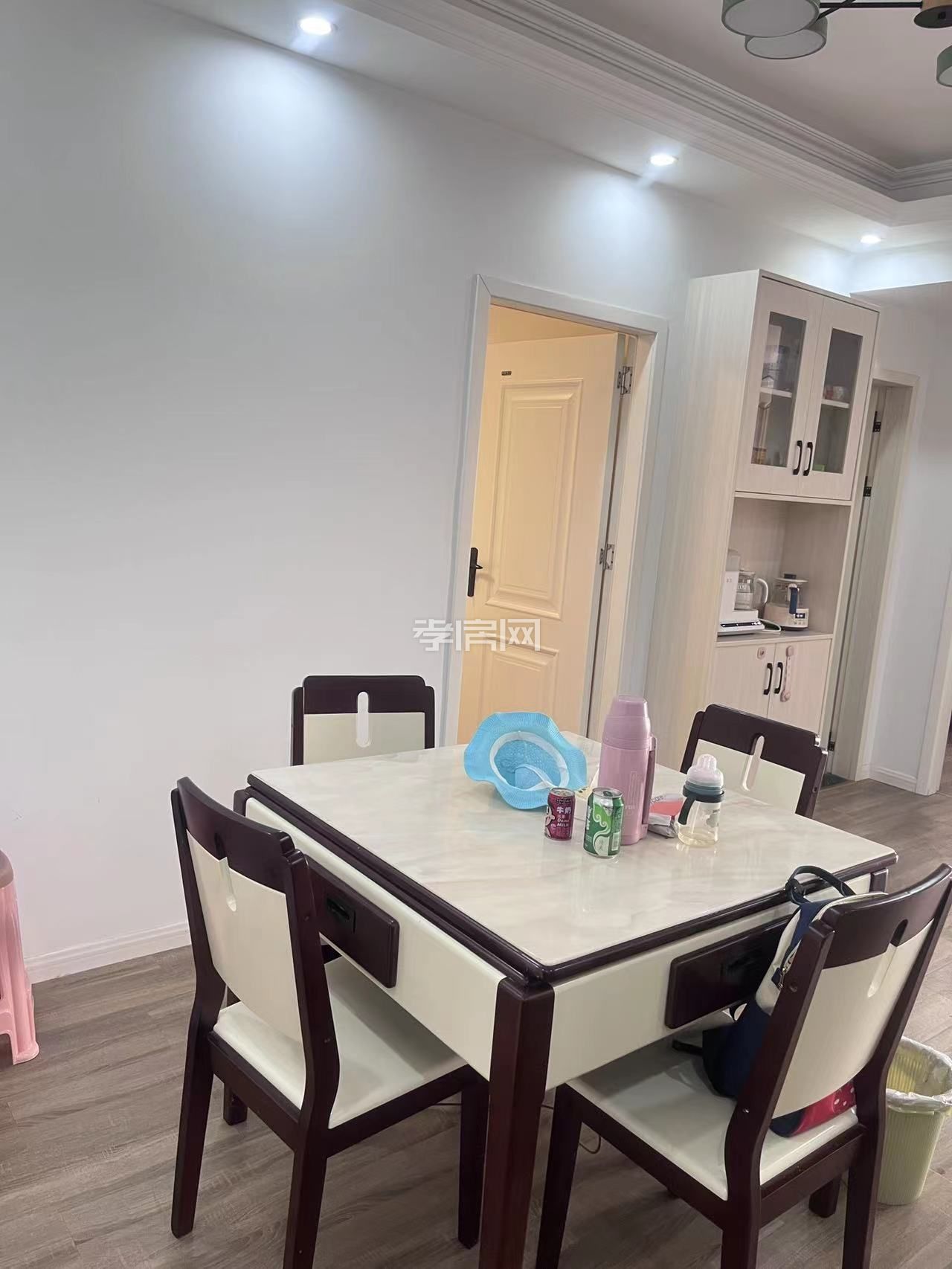 精裝修房屋誠(chéng)心出售