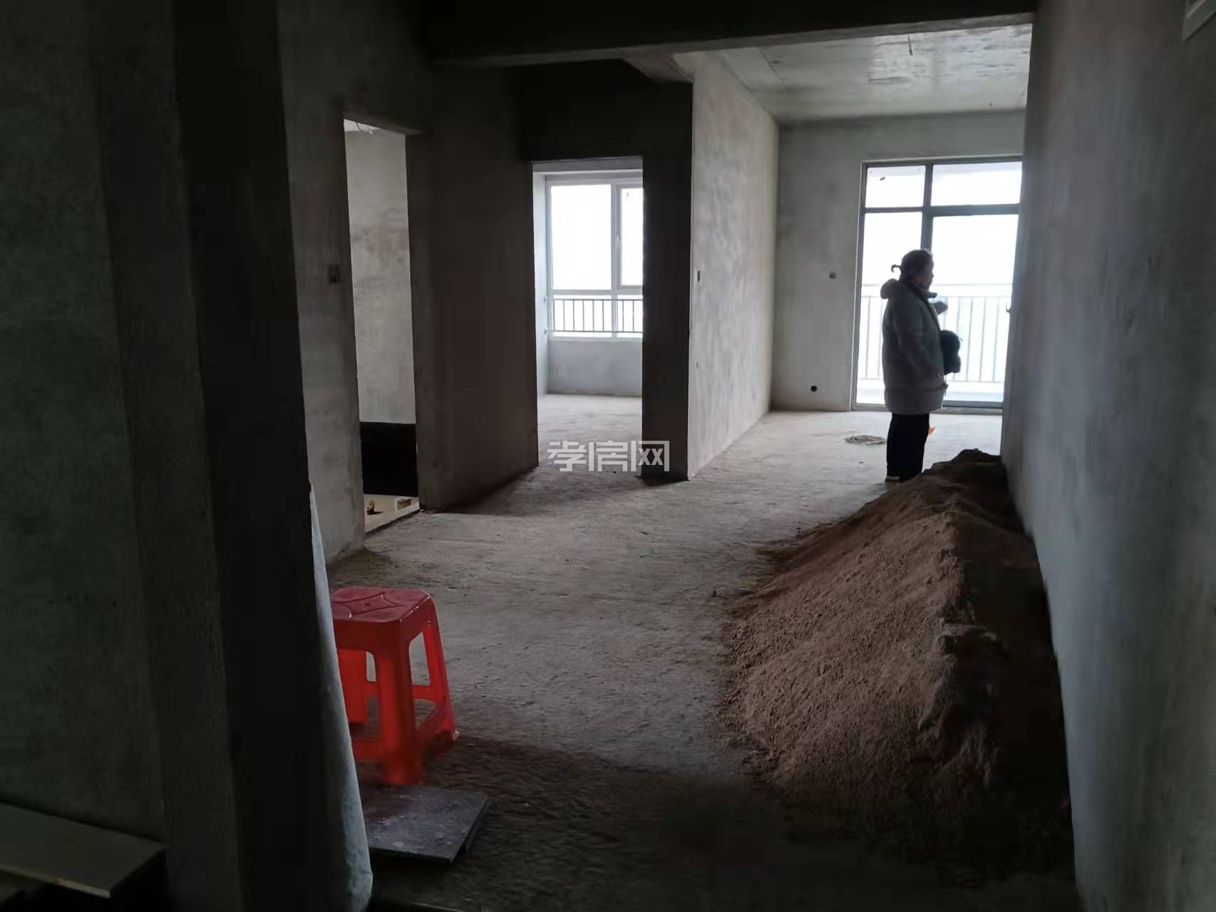 澴川公園旁125平毛坯房