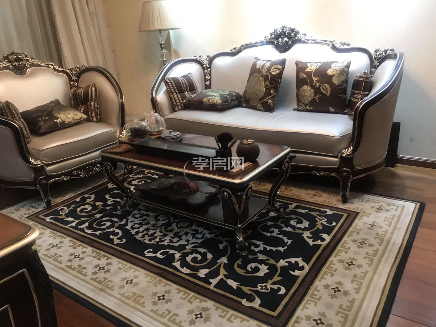 乾坤豪府268平米滿五 大面積中間樓層 裝修房急售