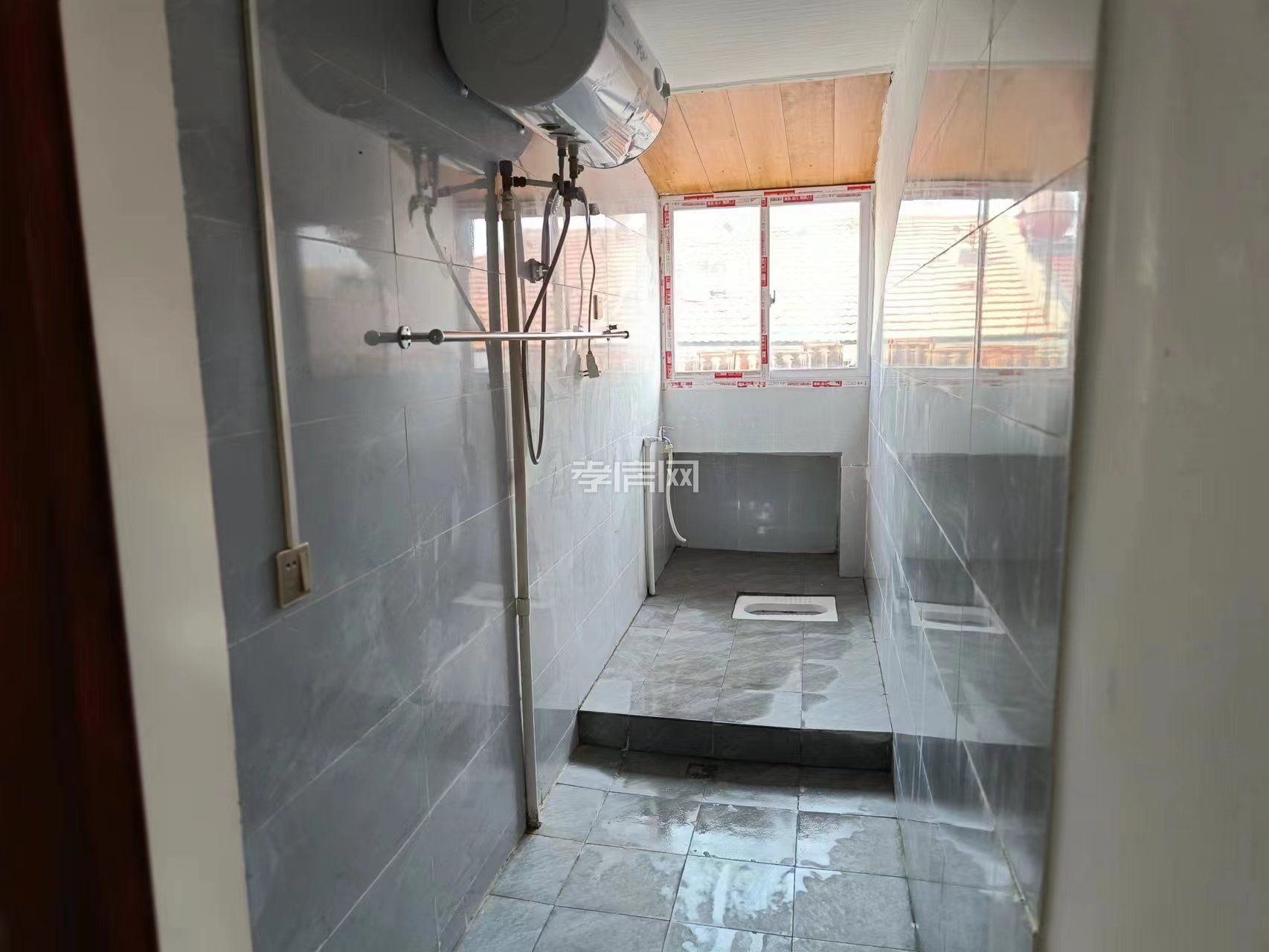 桂橋社區(qū)1房0廳1衛(wèi)1廚500元/月