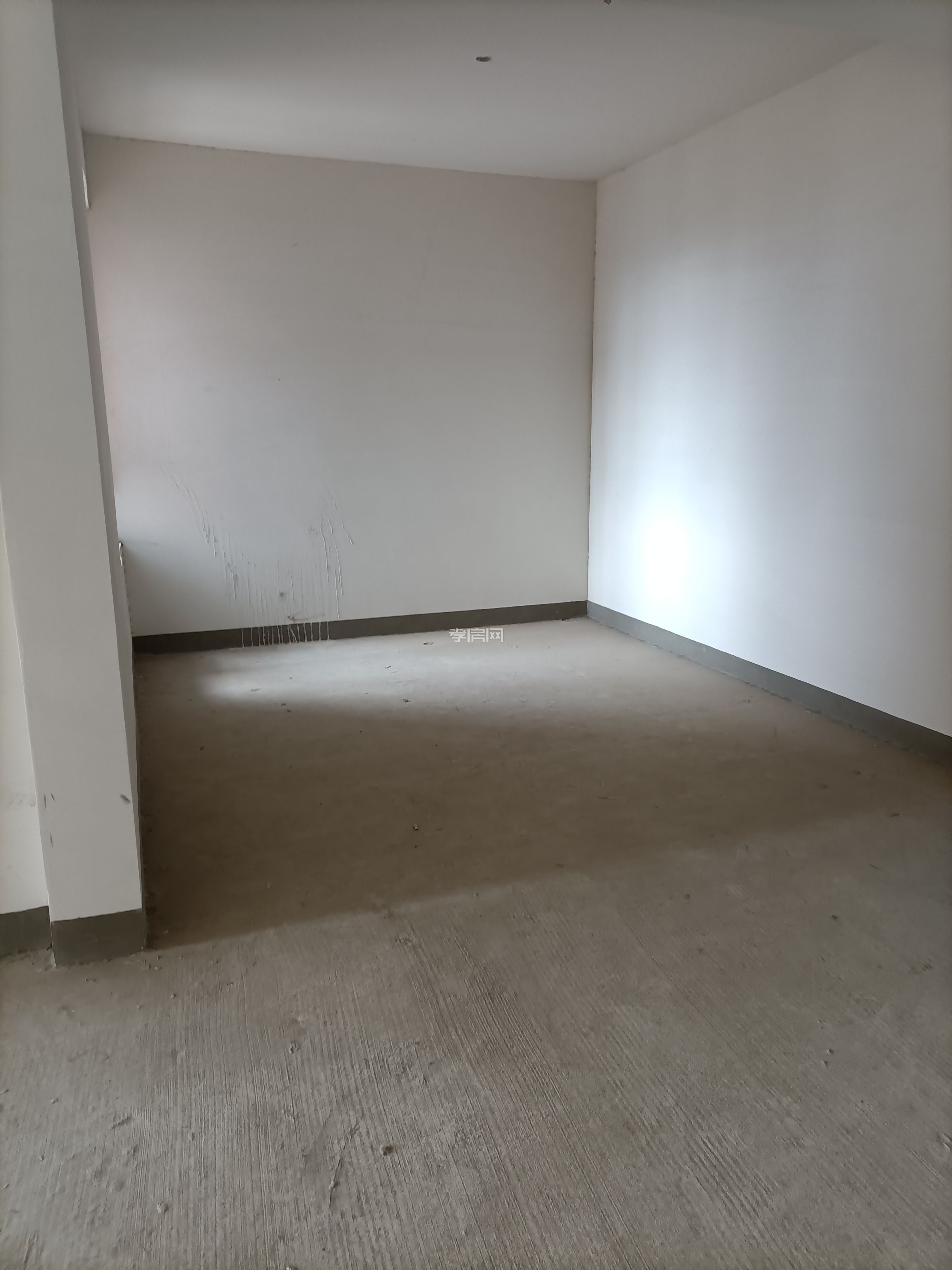 中建國際花園，萬達商圈，雙學 位