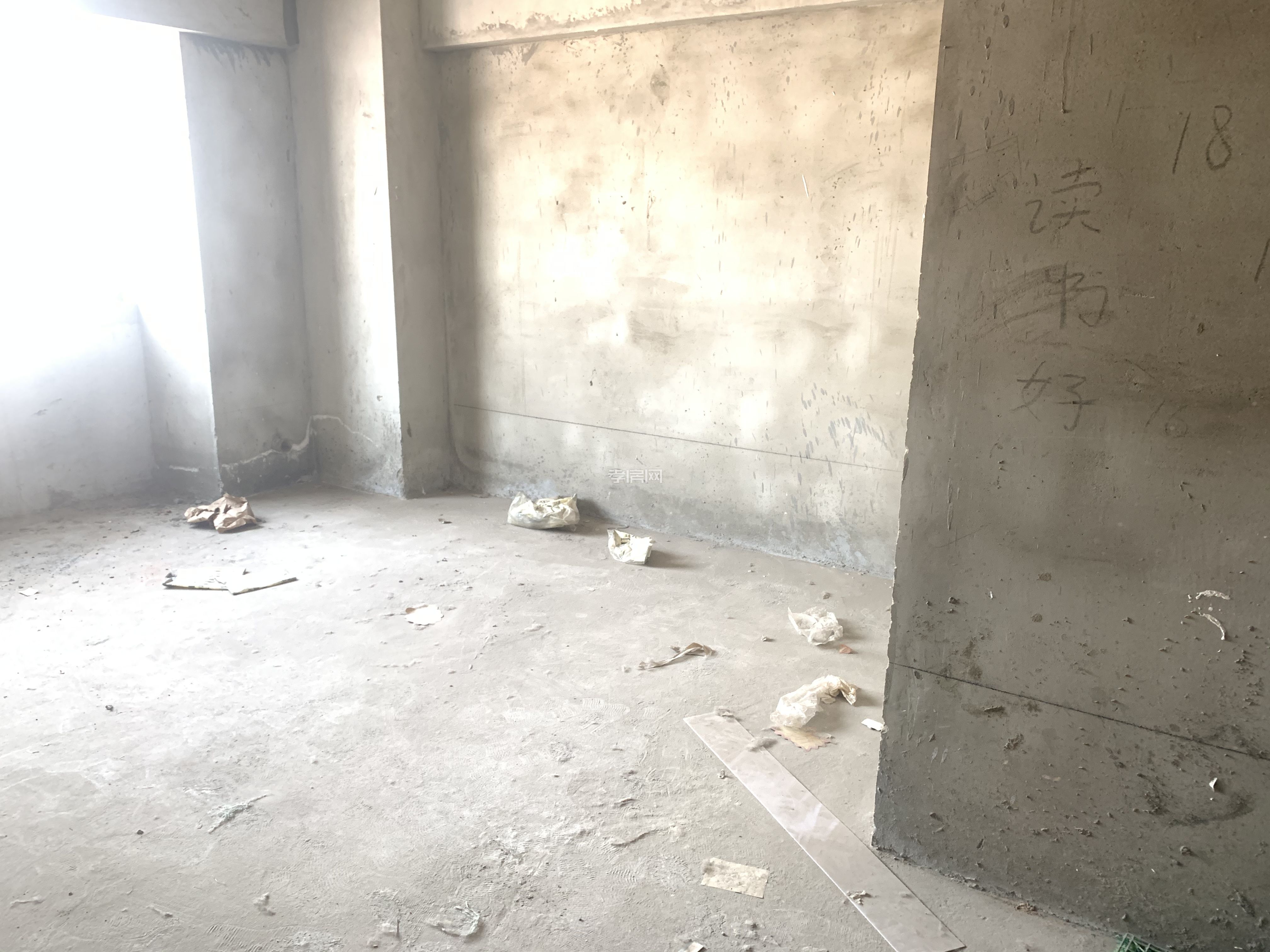 玉泉楚環(huán)保麗國(guó)際廣場(chǎng)電梯房2房69平44萬