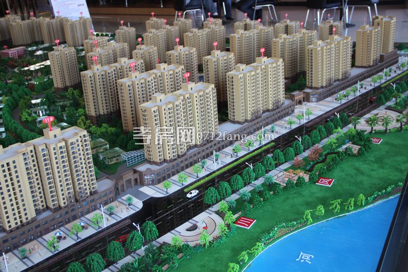 柳岸春城沙盤實景