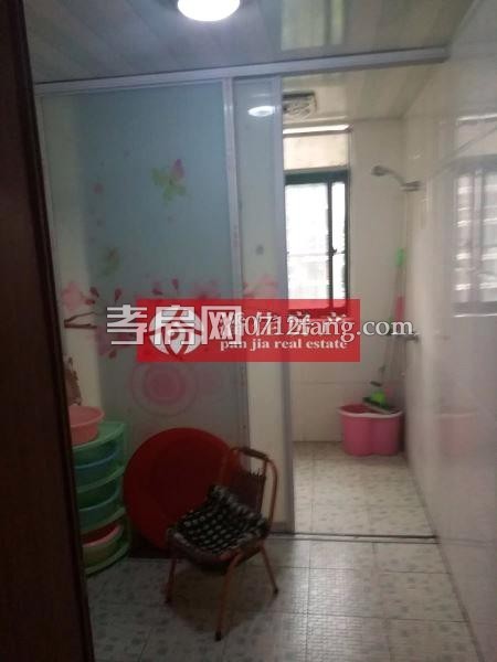 【潘佳房產(chǎn)推薦】【滿二翡翠名都1期137平米中層精裝保持很新帶地暖110萬】