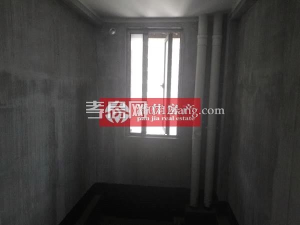 【潘佳房產(chǎn)推薦】灣流匯中間樓層110平米毛坯90萬(wàn)