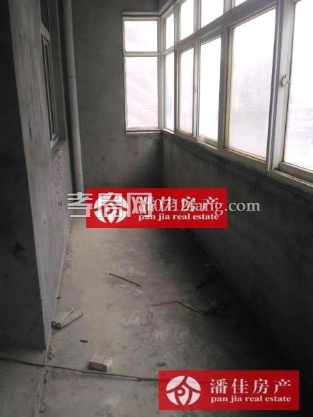 【潘佳房產(chǎn)推薦】【滿二泰陽(yáng)城二期130平米3室2廳2衛(wèi)精裝南北通透70萬(wàn)】