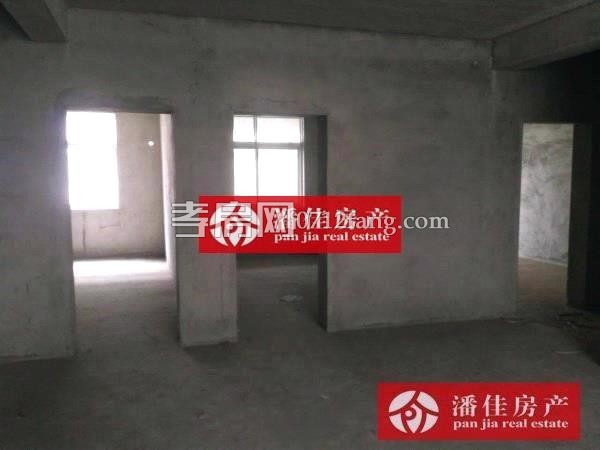 【潘佳房產(chǎn)推薦】【滿二泰陽(yáng)城二期130平米3室2廳2衛(wèi)精裝南北通透70萬(wàn)】