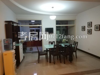 長征路民生嘉園出租，精裝修，拎包入住