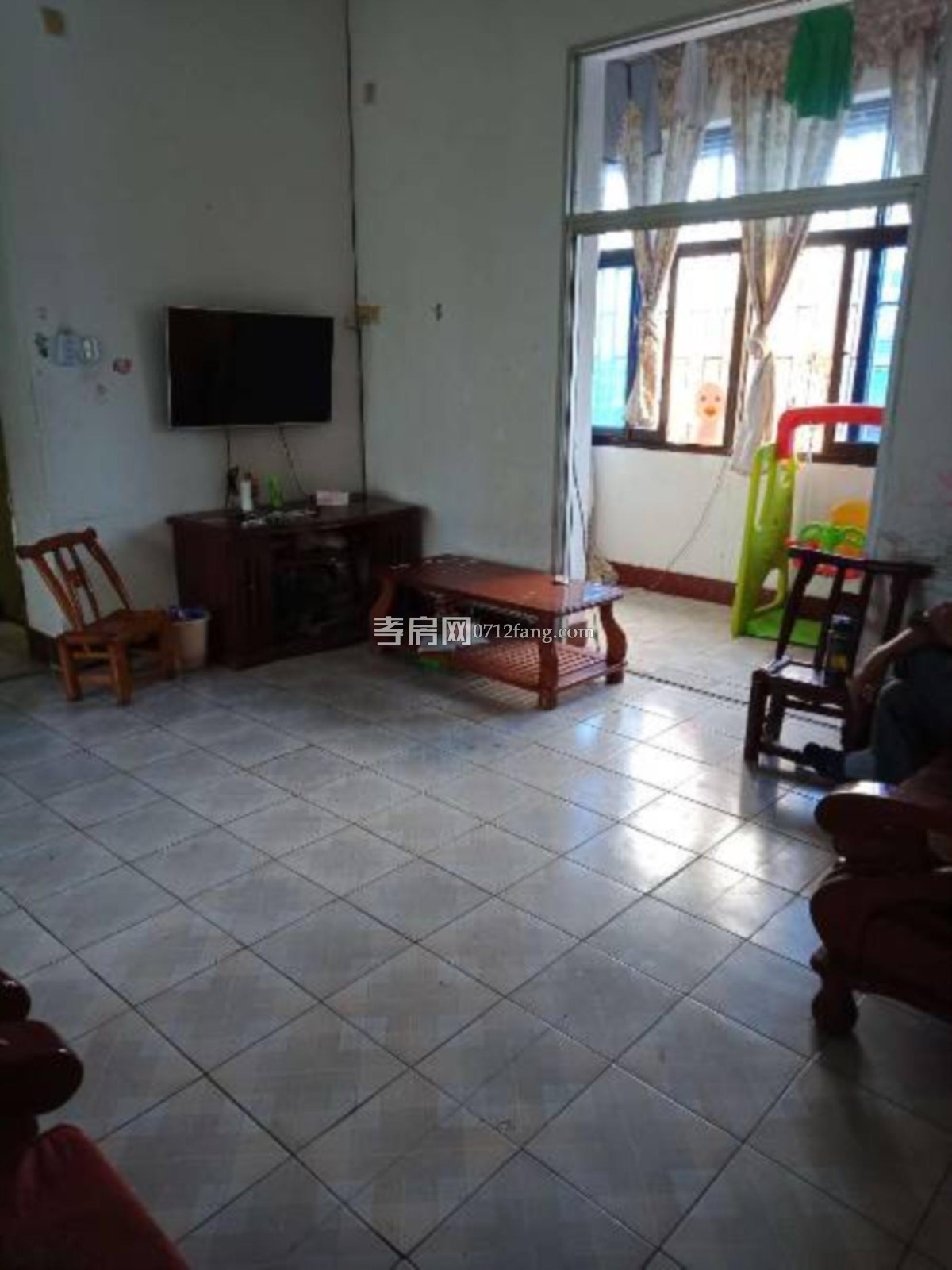 給小孩一個未來實小文昌 電信小區(qū)3室2廳1衛(wèi)101平