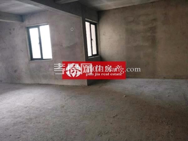 【潘佳房產(chǎn)推薦】滿二乾坤豪府一期139平米精裝南北通透130萬