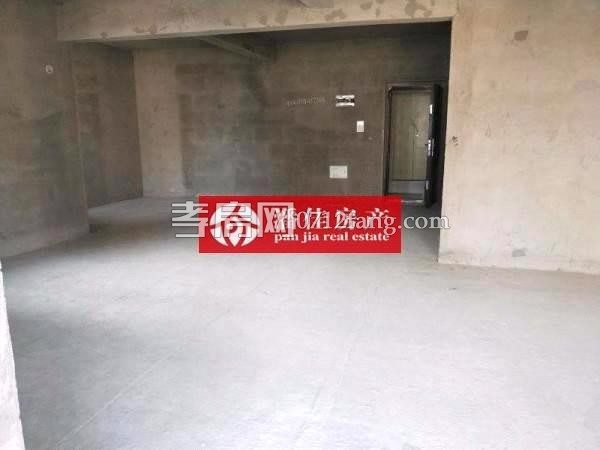 【潘佳房產(chǎn)推薦】滿二乾坤豪府一期139平米精裝南北通透130萬