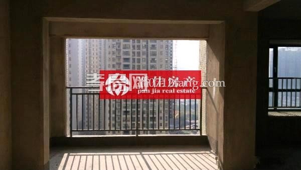 【潘佳房產(chǎn)推薦】滿二乾坤豪府一期139平米精裝南北通透130萬