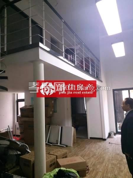 【潘佳房產(chǎn)推薦】【滿二翡翠名都1期107平米1樓簡裝62萬】