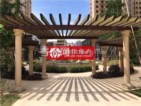 【潘佳房產(chǎn)推薦】【滿二翡翠名都1期107平米1樓簡裝62萬】