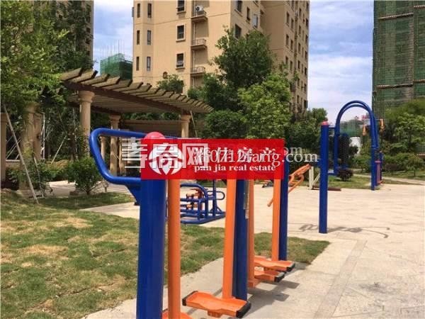 【潘佳房產(chǎn)推薦】【滿二翡翠名都1期107平米1樓簡裝62萬】