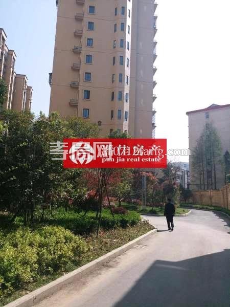 【潘佳房產(chǎn)推薦】【滿二翡翠名都1期107平米1樓簡裝62萬】