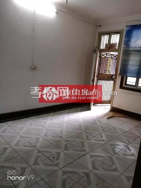 八里街簡單裝修2/6樓3室30萬