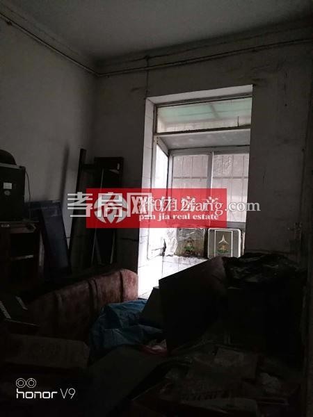 八里街簡單裝修2/6樓3室30萬