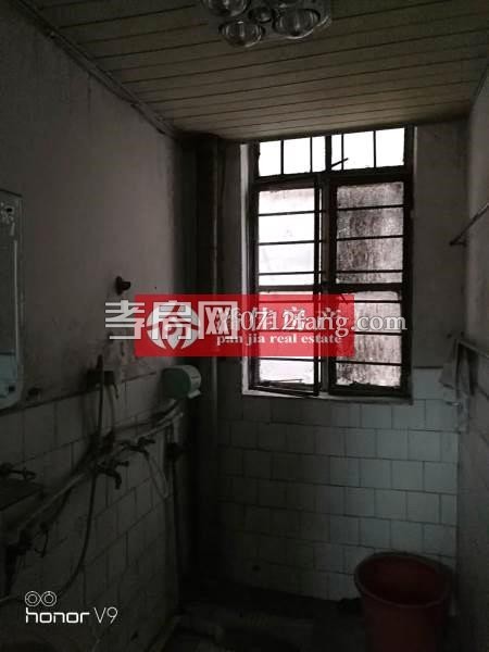 八里街簡單裝修2/6樓3室30萬