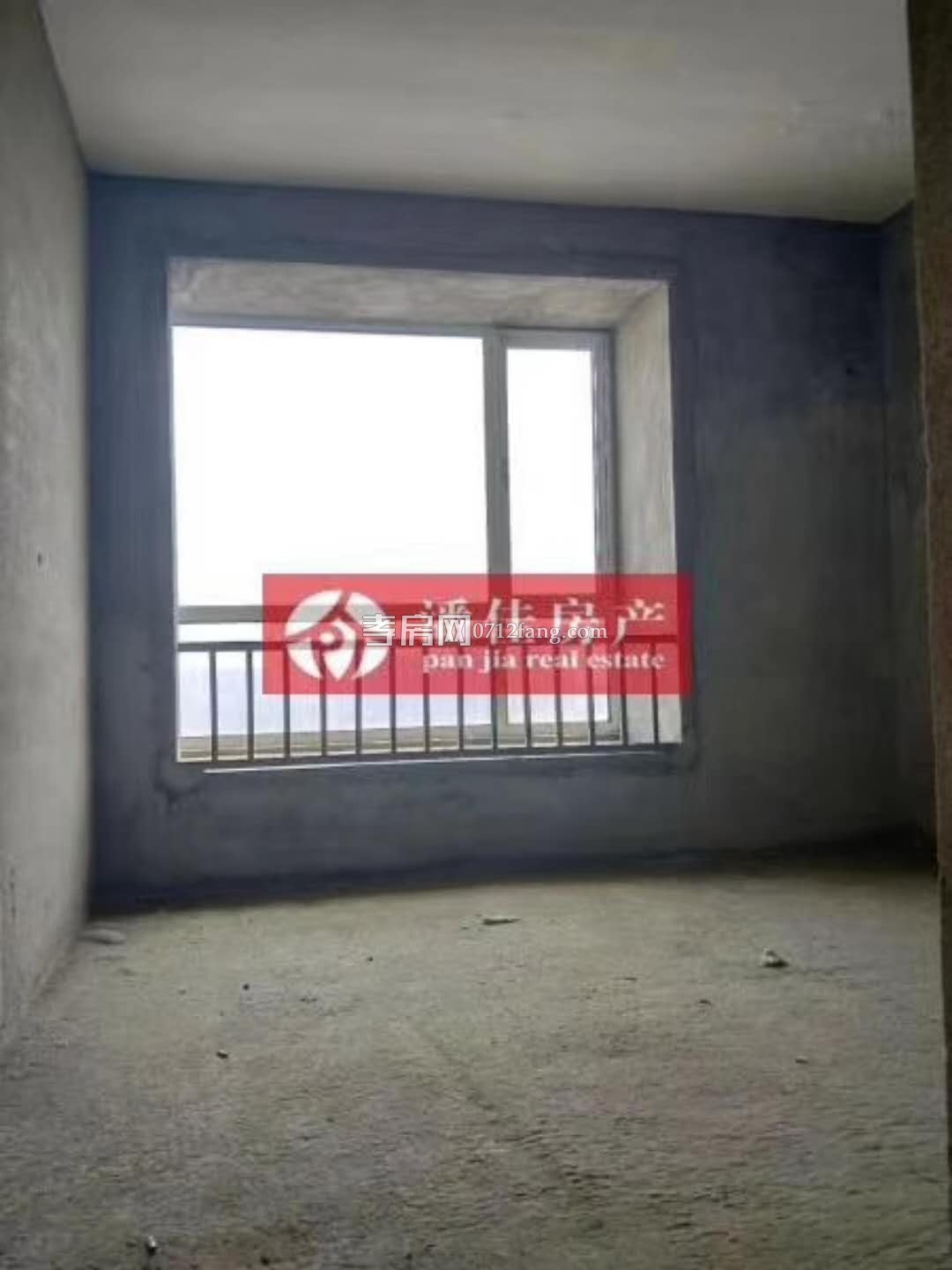 滿兩年濱湖天地蘭苑4室2廳2衛(wèi)2陽臺南北通透采光好