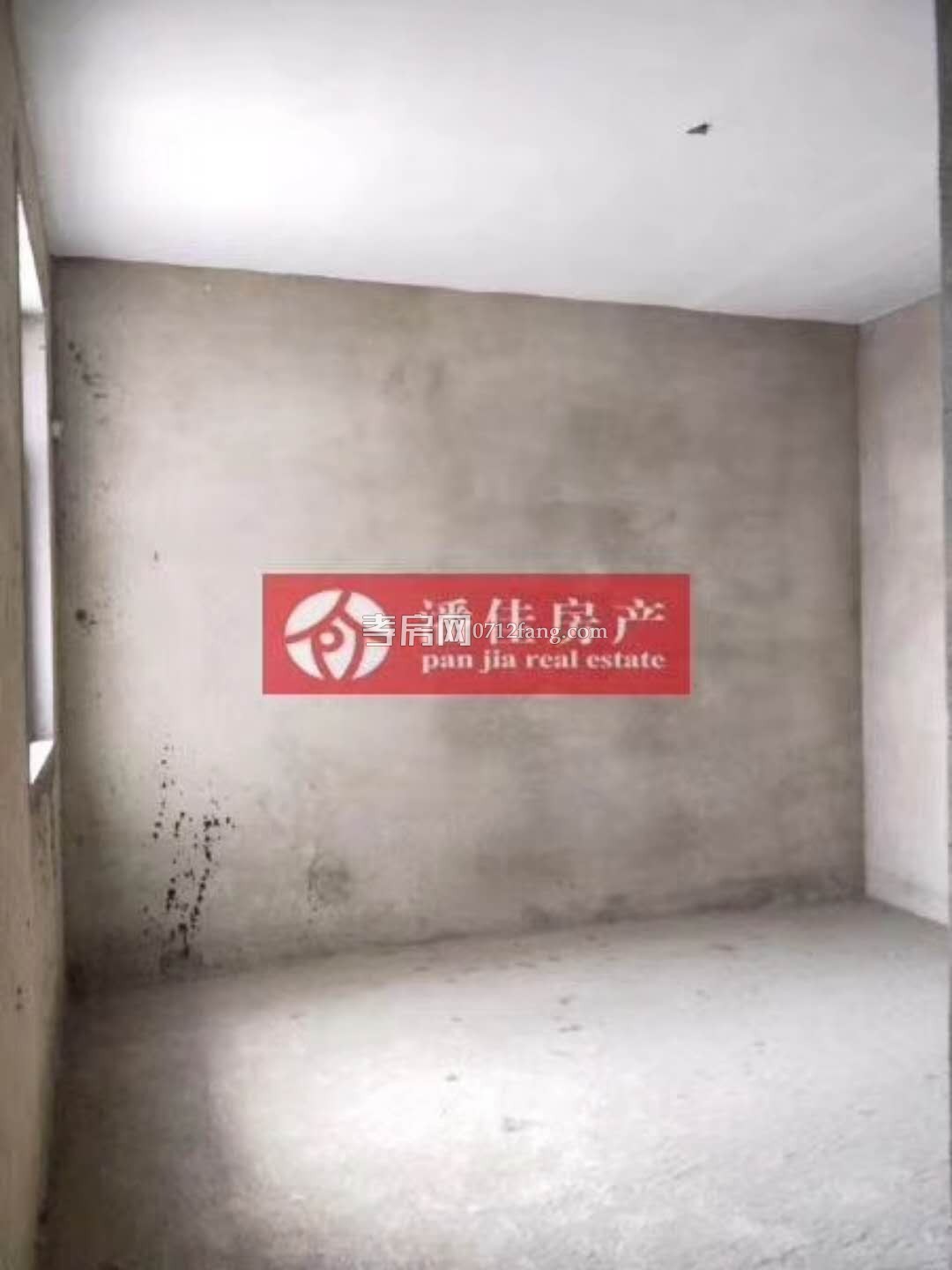 滿兩年濱湖天地蘭苑4室2廳2衛(wèi)2陽臺南北通透采光好