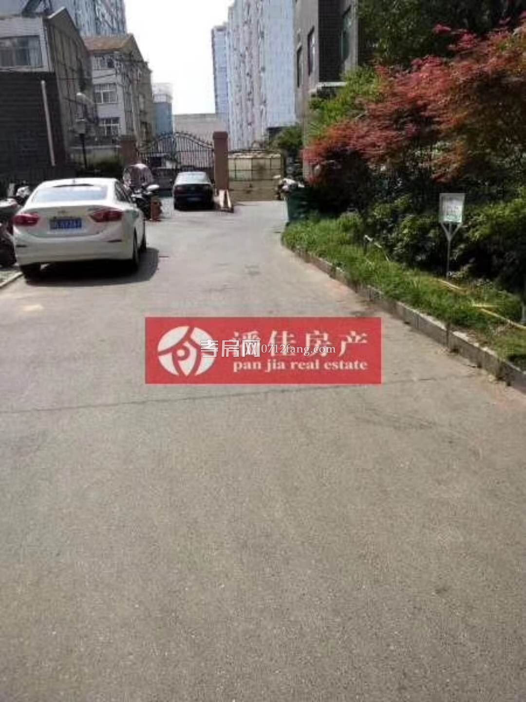 滿兩年濱湖天地蘭苑4室2廳2衛(wèi)2陽臺南北通透采光好