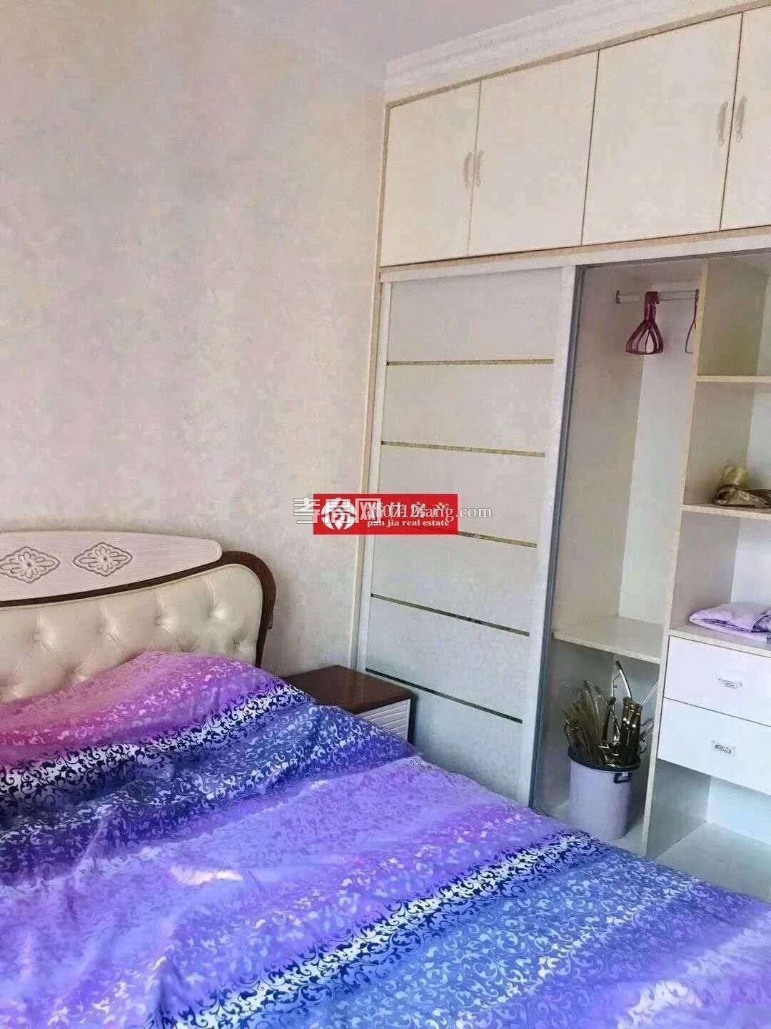 鼎觀世界3室2廳1衛(wèi)98平精裝修準(zhǔn)新房中間樓層